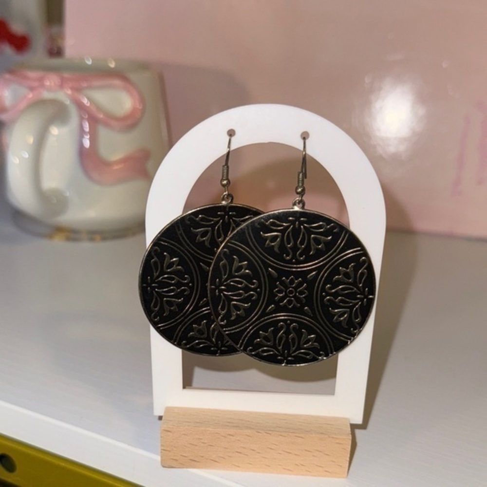 Black Engraved Round Earrings